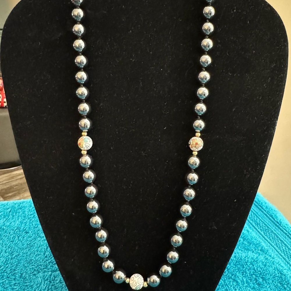 Elegant Beaded Necklace with Silver Accents